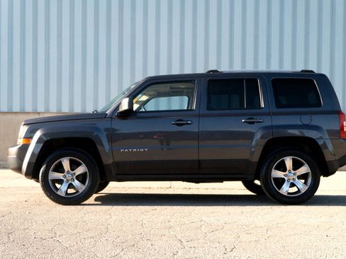 Used 2017 Jeep Patriot High Altitude image 10