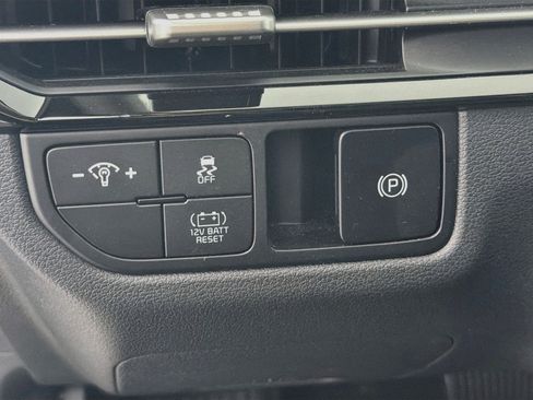 Used 2026 Kia Sportage LX FWD image 16