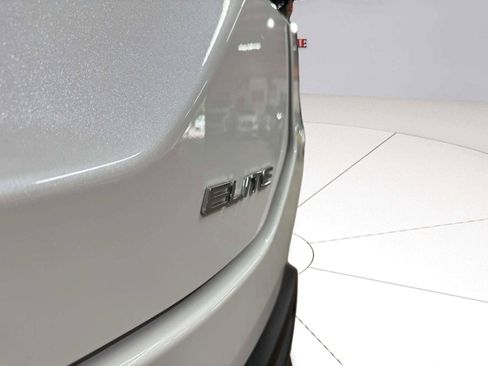 Used 2023 Honda Pilot Elite image 15