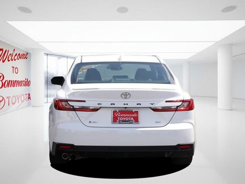 Used 2025 Toyota Camry SE FWD image 6