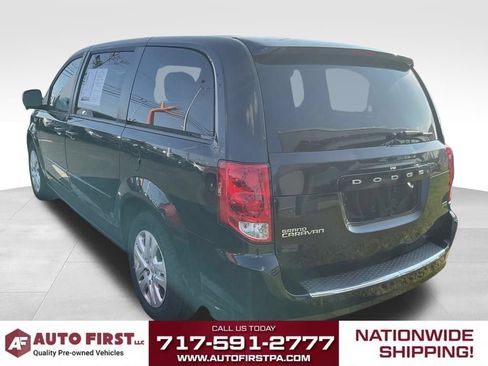 Used 2017 Dodge Grand Caravan SE FWD image 4