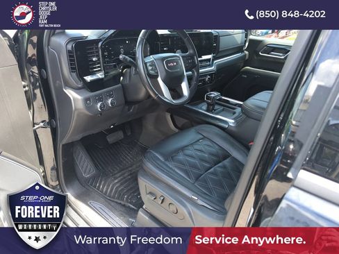 Used 2023 GMC Sierra 1500 Elevation w/ Preferred Package AWD/4WD image 10