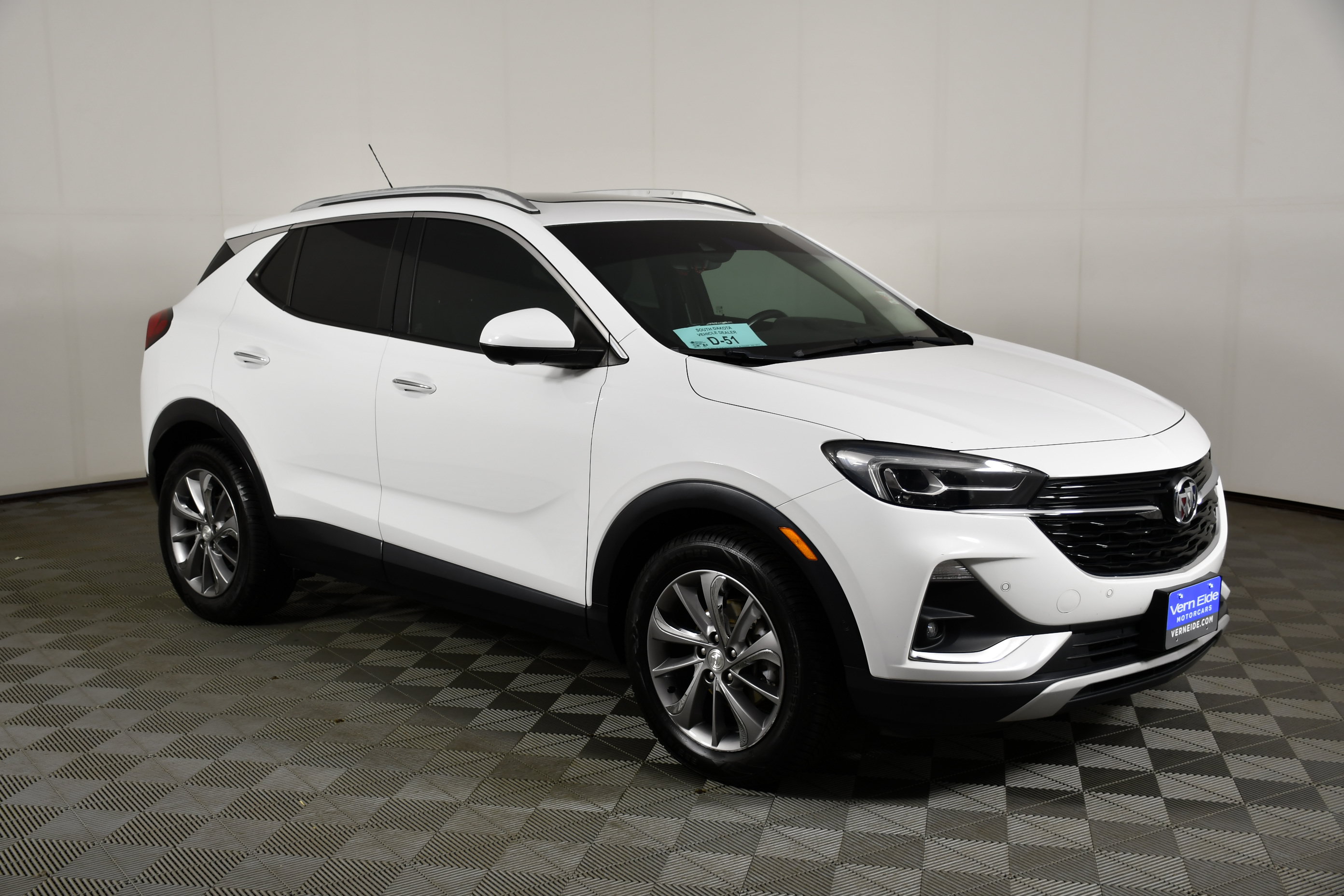 Used 2022 Buick Encore GX Essence w/ Advanced Technology Package FWD image 4