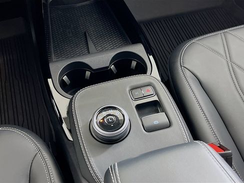 Certified 2023 Ford Mustang Mach-E Select AWD/4WD image 18
