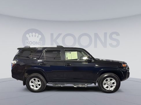 Used 2020 Toyota 4Runner SR5 Premium w/ Moonroof Package AWD/4WD image 8