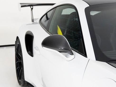 Used 2018 Porsche 911 GT2 RS image 60