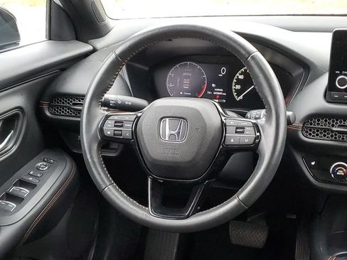 Used 2024 Honda HR-V Sport image 12