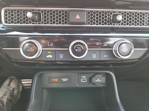 Used 2023 Honda Civic Sport image 13