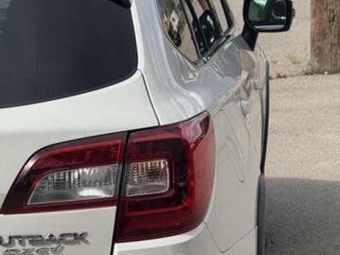 Used 2016 Subaru Outback 2.5i Premium AWD/4WD image 17