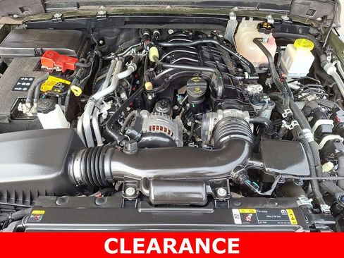 Used 2022 Jeep Gladiator Willys image 29