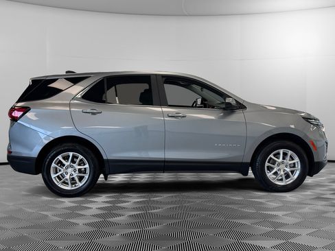 Used 2024 Chevrolet Equinox LT AWD/4WD image 9