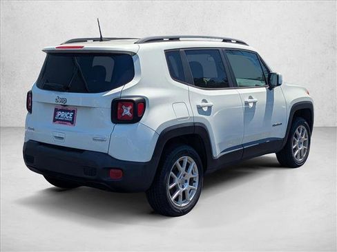 Used 2019 Jeep Renegade Latitude AWD/4WD image 5