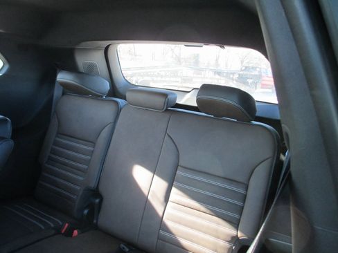 New 2026 GMC Acadia Denali Ultimate image 13