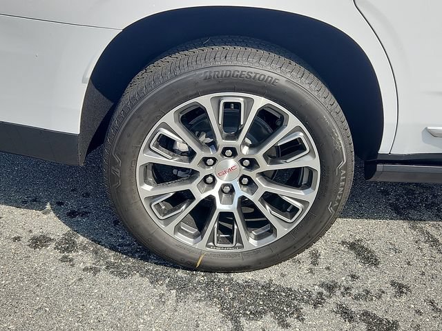 New 2026 GMC Yukon Denali w/ Sun & Power Step Package AWD/4WD image 5