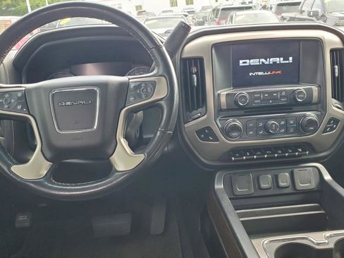 Used 2019 GMC Sierra 2500 Denali AWD/4WD image 7