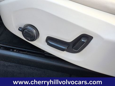 Certified 2022 Volvo XC60 B6 Inscription w/ Advanced Package image 28
