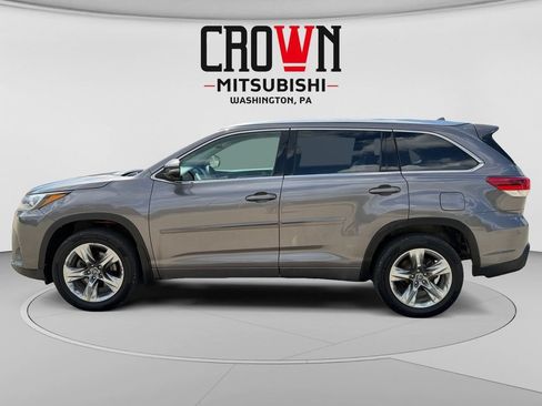 Used 2019 Toyota Highlander Limited Platinum AWD/4WD image 6