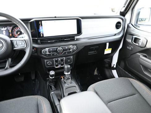 New 2026 Jeep Gladiator Sport image 17