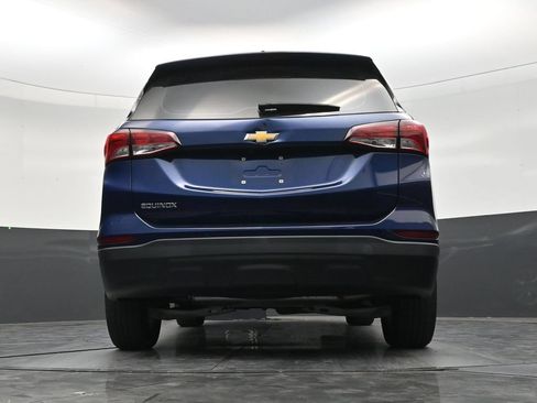 Used 2022 Chevrolet Equinox LS FWD image 23