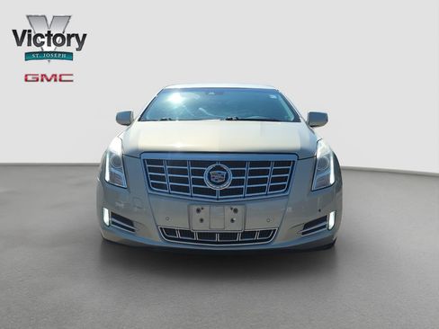 Used 2014 Cadillac XTS Luxury w/ Driver Awareness Package AWD/4WD image 2