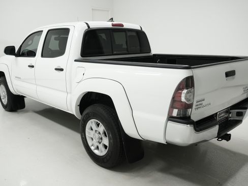 Used 2012 Toyota Tacoma PreRunner image 6