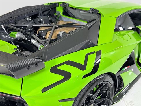Used 2019 Lamborghini Aventador SVJ AWD/4WD image 29