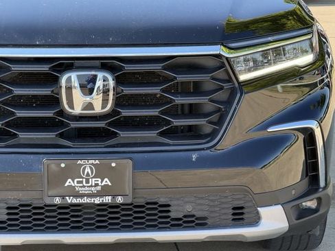 Used 2025 Honda Pilot EX-L image 8