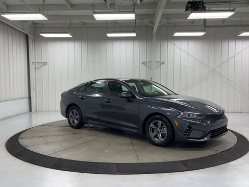 Used 2022 Kia K5 LXS FWD image 2
