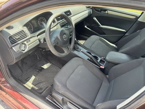 Used 2012 Volkswagen Passat 2.5 S FWD image 7