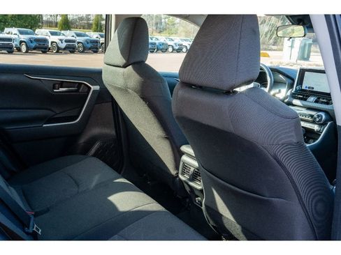 Used 2024 Toyota RAV4 XLE image 15