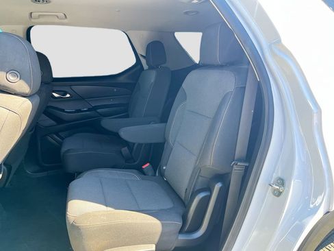 Used 2019 Chevrolet Traverse LT FWD image 22