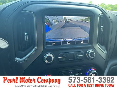 Used 2022 GMC Sierra 1500 Denali AWD/4WD image 18