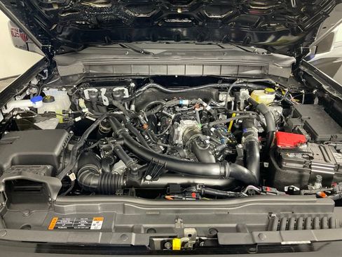 New 2026 Ford Bronco Outer Banks w/ Sasquatch Package AWD/4WD image 8