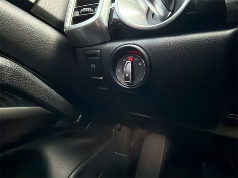 Used 2017 Porsche Cayenne Platinum Edition w/ Premium Package (PJV) image 26