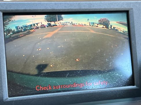 Used 2010 Lexus HS 250h w/ Touring Pkg FWD image 21
