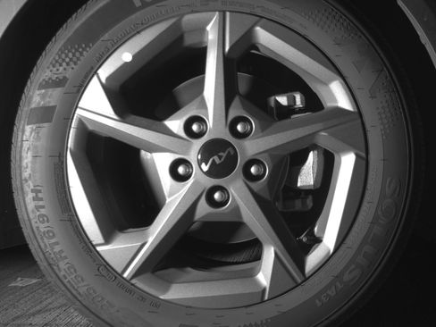 Used 2025 Kia K4 LXS image 13