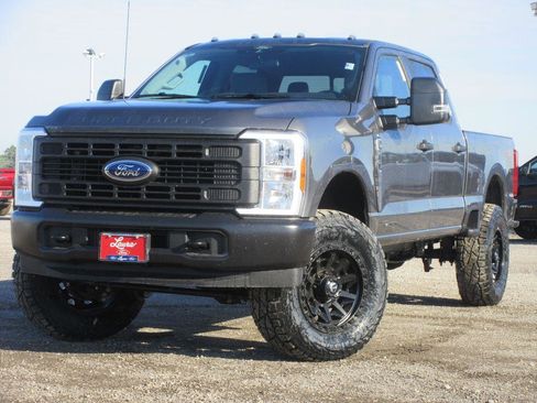 New 2026 Ford F250 XL w/ XL Off-Road Package AWD/4WD image 6