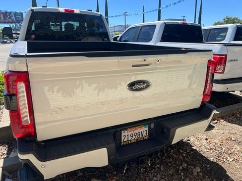 Used 2023 Ford F350 Lariat w/ Lariat Ultimate Package AWD/4WD image 11