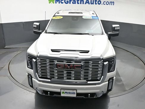 Used 2024 GMC Sierra 3500 Denali w/ Denali Reserve Package AWD/4WD image 26