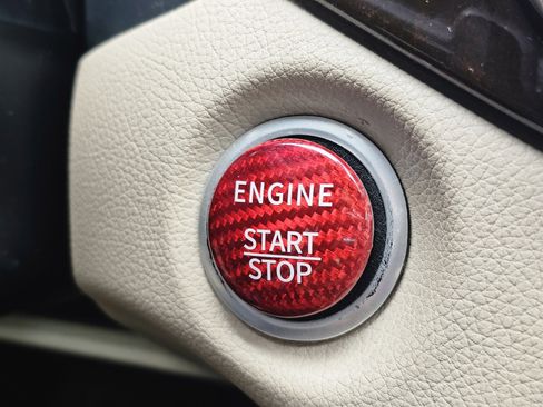 Used 2016 Mercedes-Benz GLA 250 GLA 250 image 16