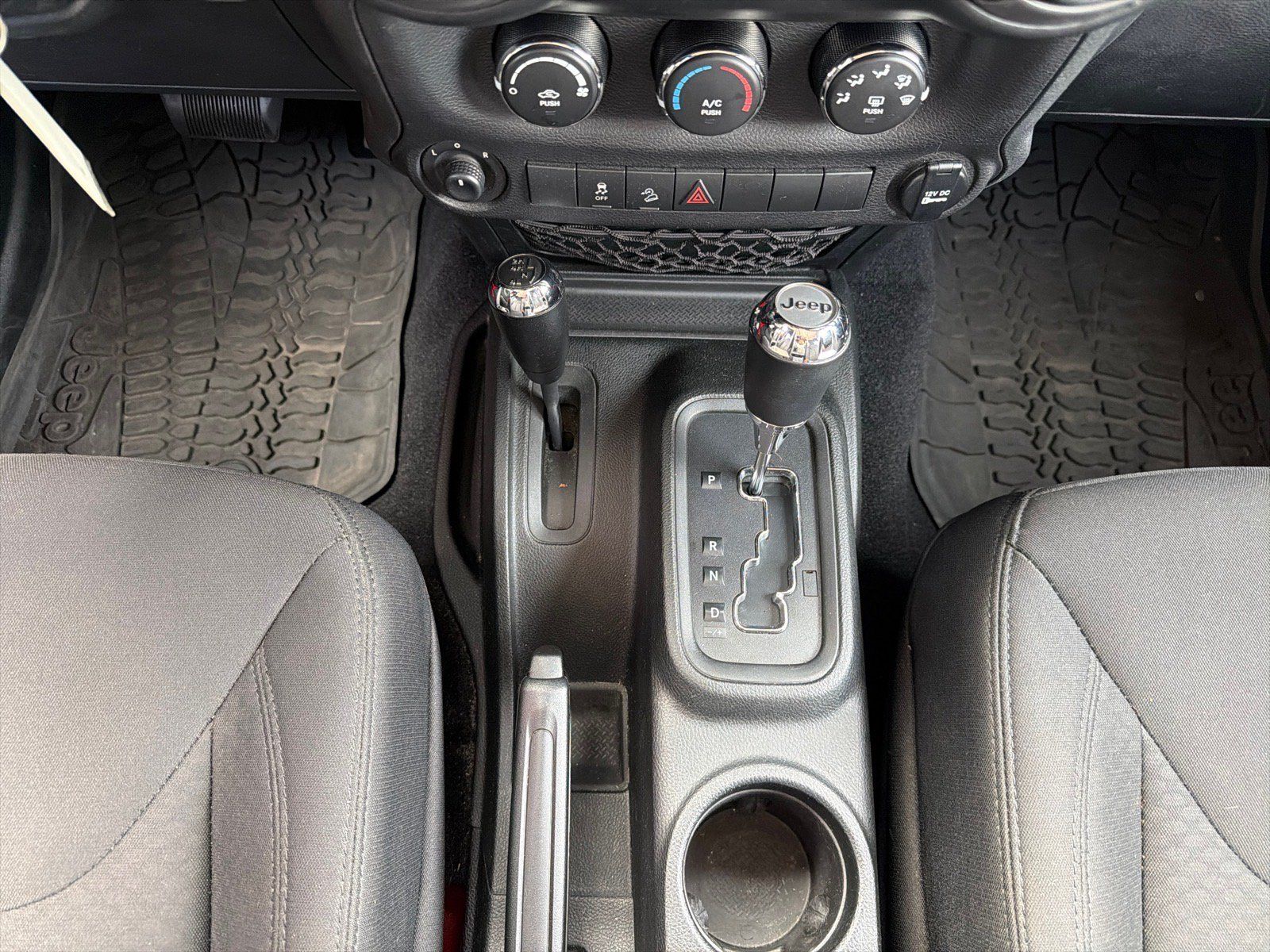 Used 2017 Jeep Wrangler Unlimited Sport AWD/4WD image 21
