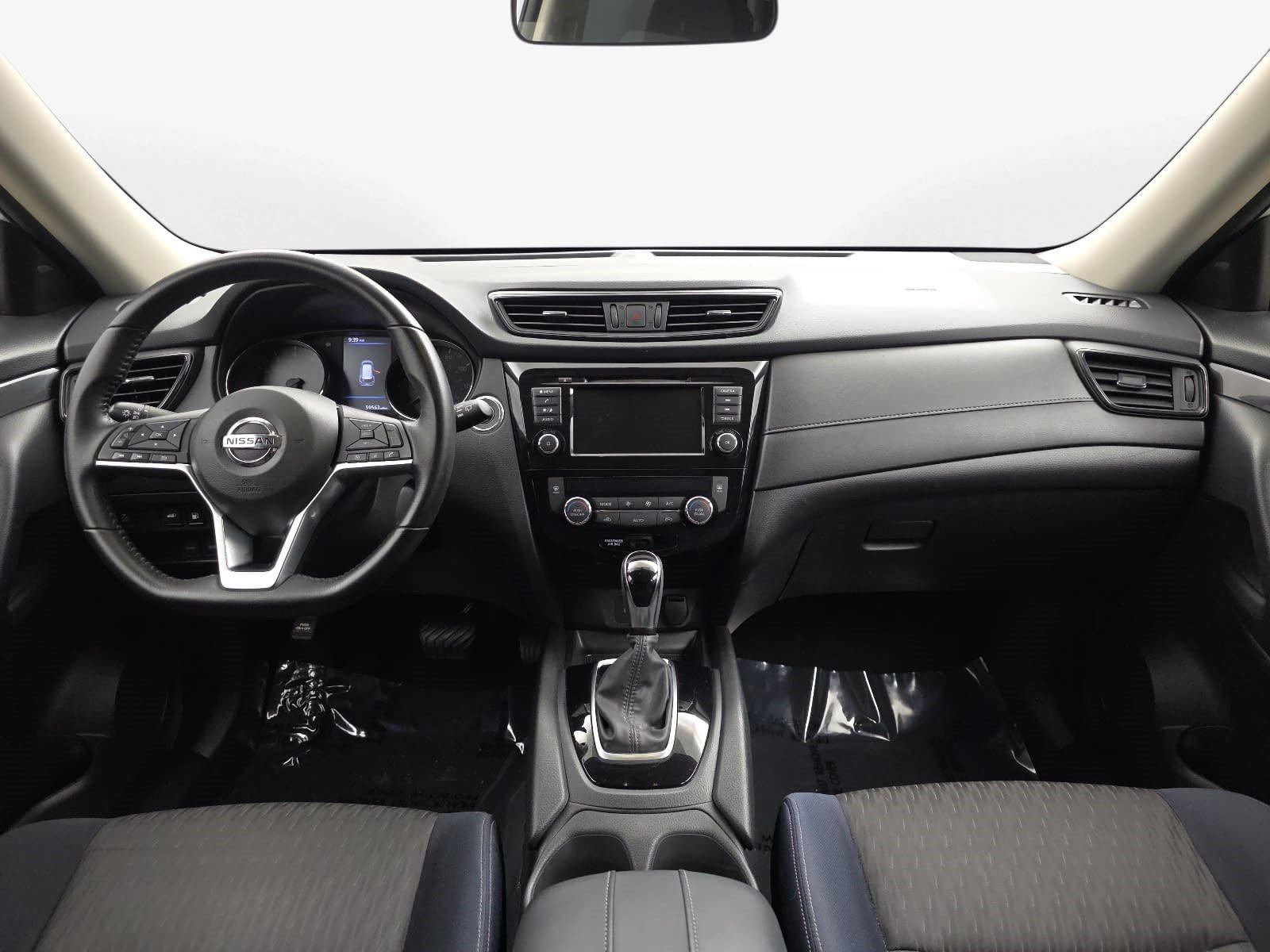 Used 2018 Nissan Rogue SV FWD image 10