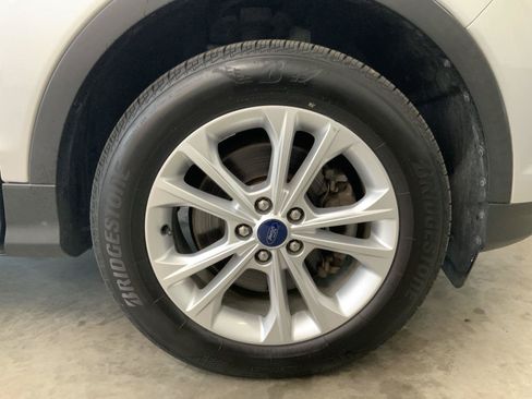 Used 2018 Ford Escape SE AWD/4WD image 45