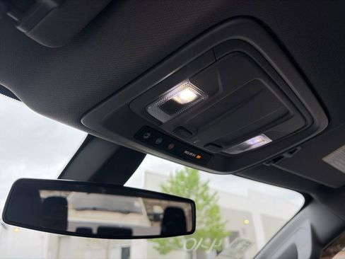 Used 2021 Chevrolet Silverado 1500 Custom image 18