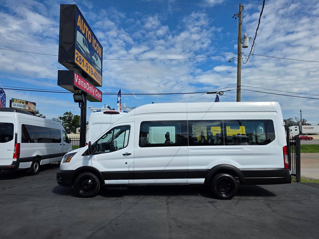 Used 2021 Ford Transit 350 XL RWD image 4