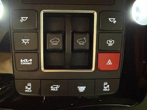 Used 2026 Kia Carnival SX Prestige FWD image 18