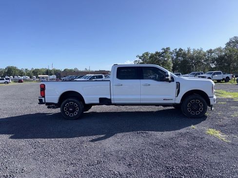 Used 2024 Ford F350 Platinum AWD/4WD image 7
