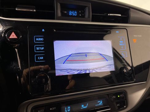 Used 2017 Toyota Corolla LE w/ Carpet Mat Package (TMS) FWD image 23