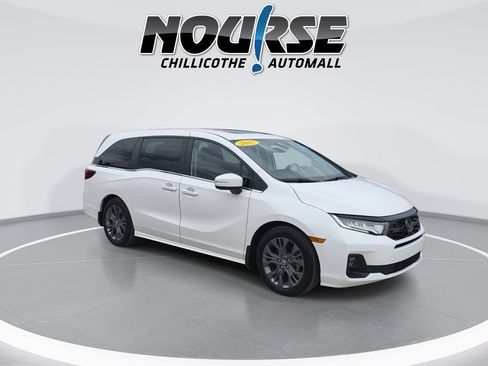 Certified 2025 Honda Odyssey Touring image 2