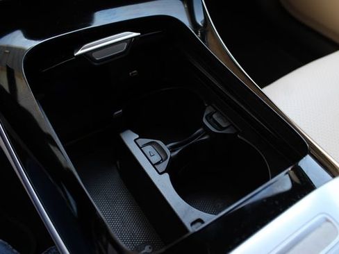 Used 2024 Mercedes-Benz C 300 4MATIC Sedan image 16